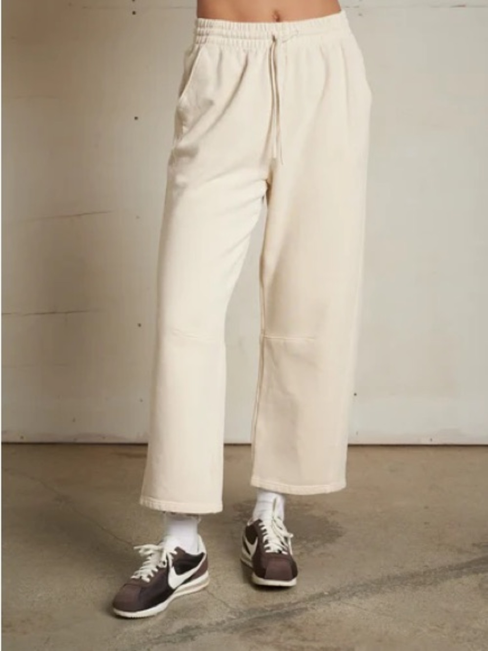 Perfectwhitetee Fallon fleece barrel leg sweatpant